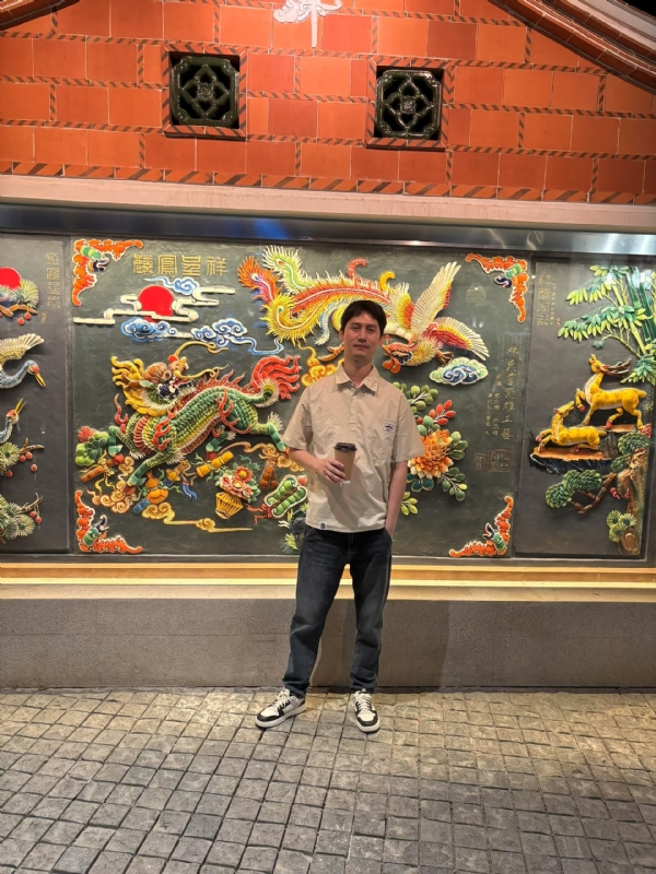 笙箫何的第二张照片--龙海征婚网