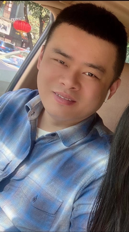 薛诚玖的第四张照片--龙海征婚网