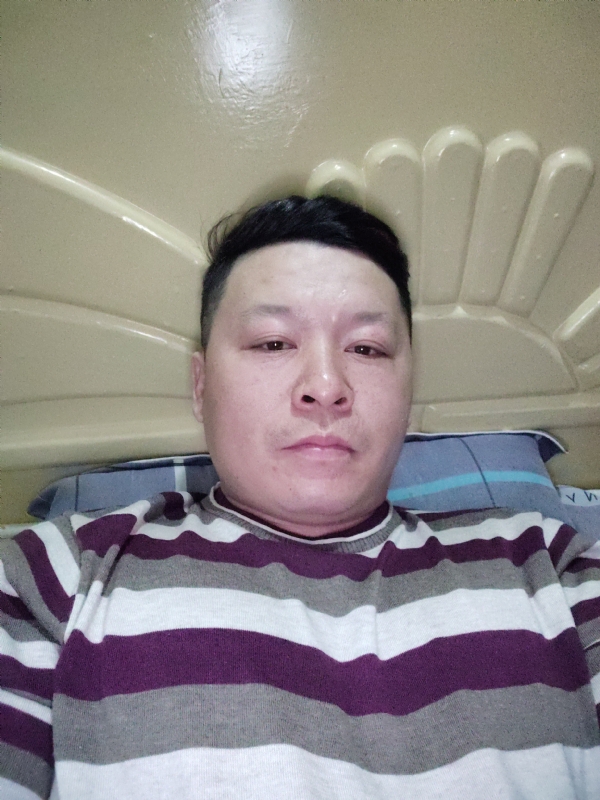 luwei的第一张照片--龙海征婚网