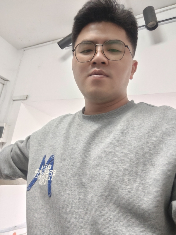 Mr的第三张照片--龙海征婚网